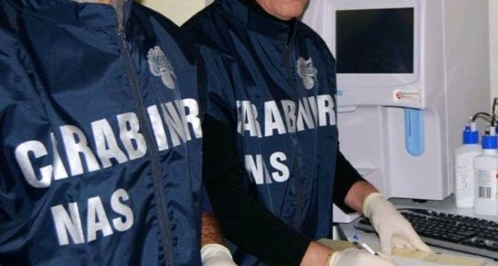 Studio dentistico abusivo, sequestrati i locali e denunciato il titolare